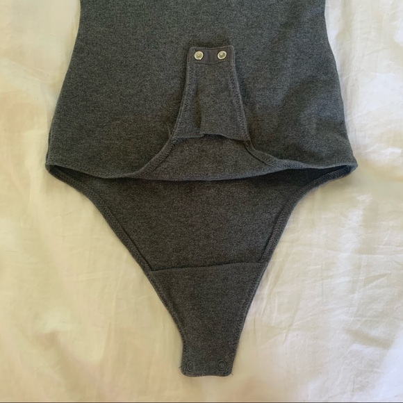 Wilfred Free Scoop Neck Bodysuit w/ button bottom - Picture 6 of 6